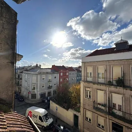 Cost - Close To The Alameda And Arroios Metro Stations In Guest house