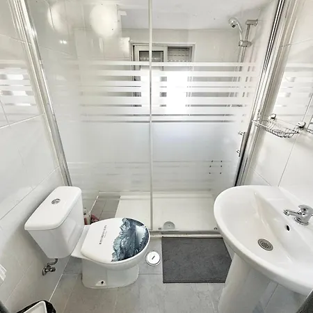 Cost - Close To The Alameda And Arroios Metro Stations In Lisboa