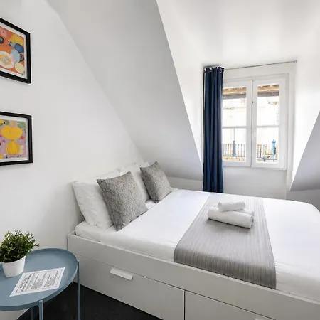Cost - Close To The Alameda And Arroios Metro Stations In Lisbon