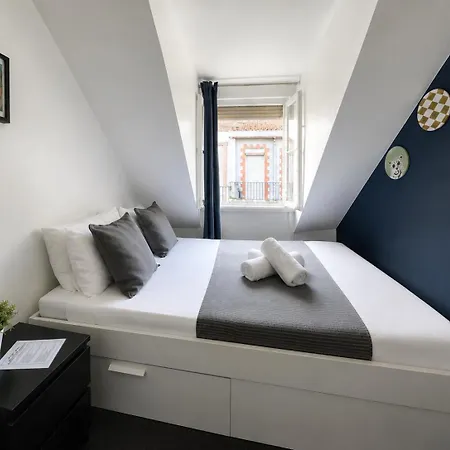 Cost - Close To The Alameda And Arroios Metro Stations In بيت ضيافة